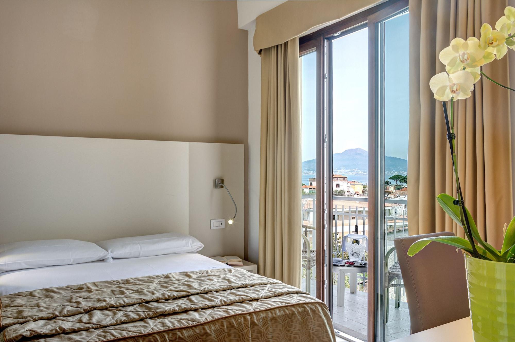Hotel Caravel Sant'Agnello Ngoại thất bức ảnh